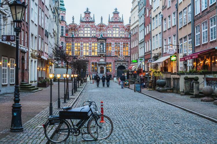 Old Town Apartments Patio 1 Gdansk Bagian luar foto